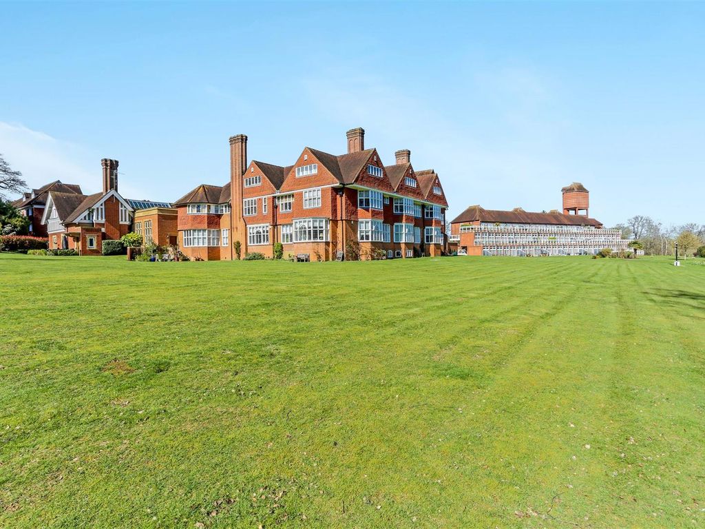 2 bed for sale in Elizabeth Drive, Banstead SM7 Zoopla