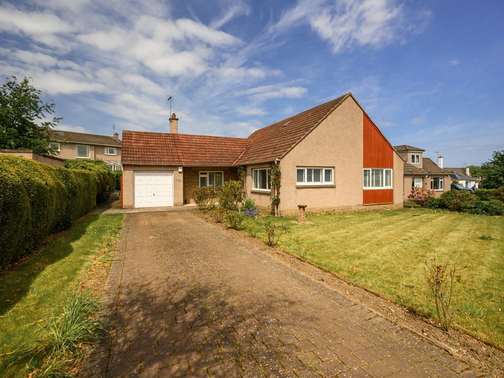 3 bed detached bungalow for sale in 14 Craigleith Avenue North