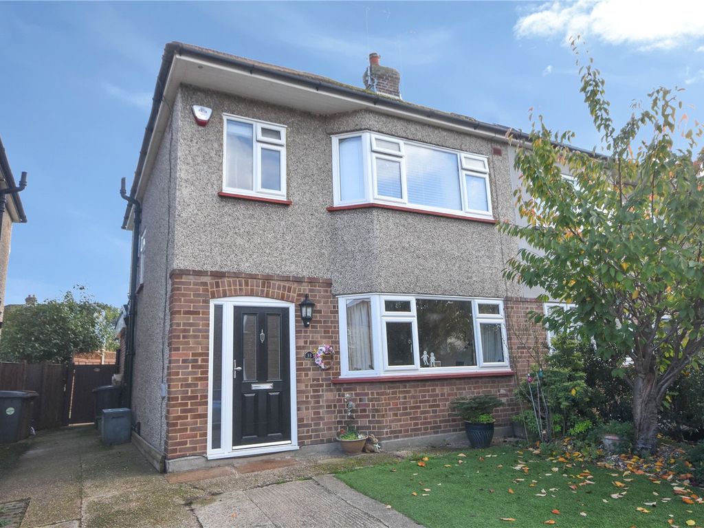 Langdale Gardens Chelmsford Essex CM2  