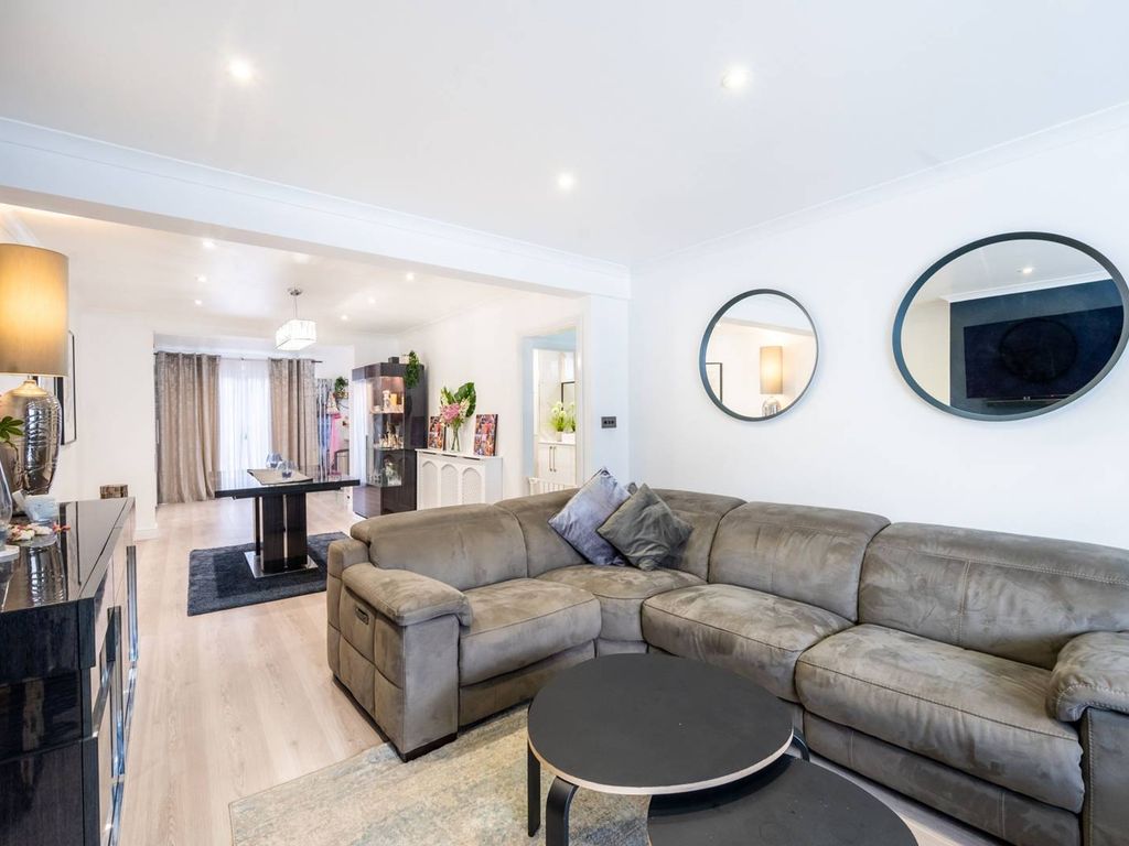 Almond Way, Mitcham CR4  