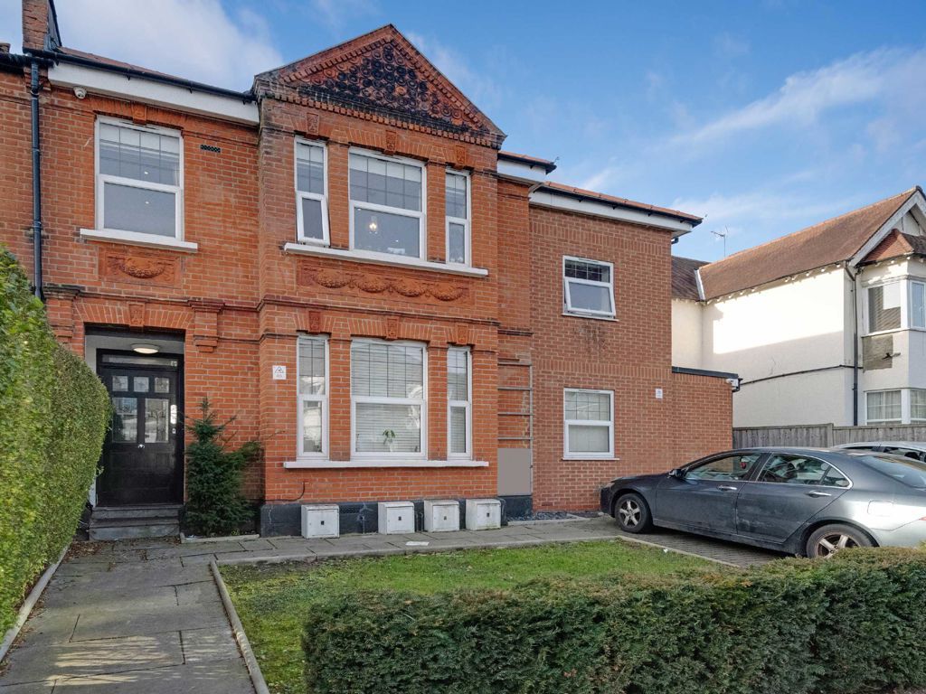 2 bed flat for sale in Sunny Gardens Road, London NW4, £375,000 Zoopla