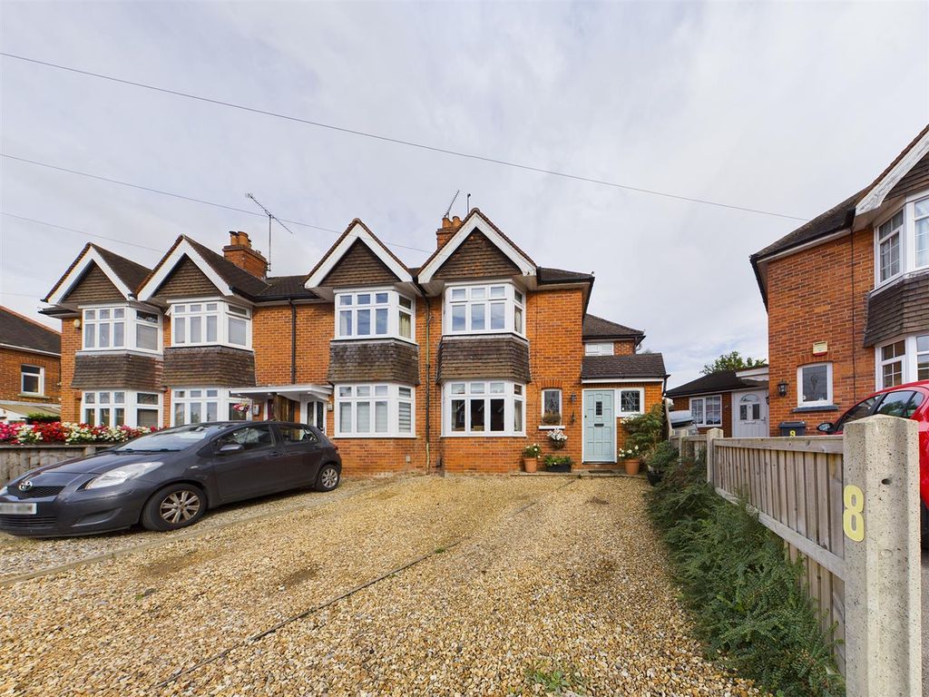 3 bed semidetached house for sale in Glenwood Drive, Tilehurst