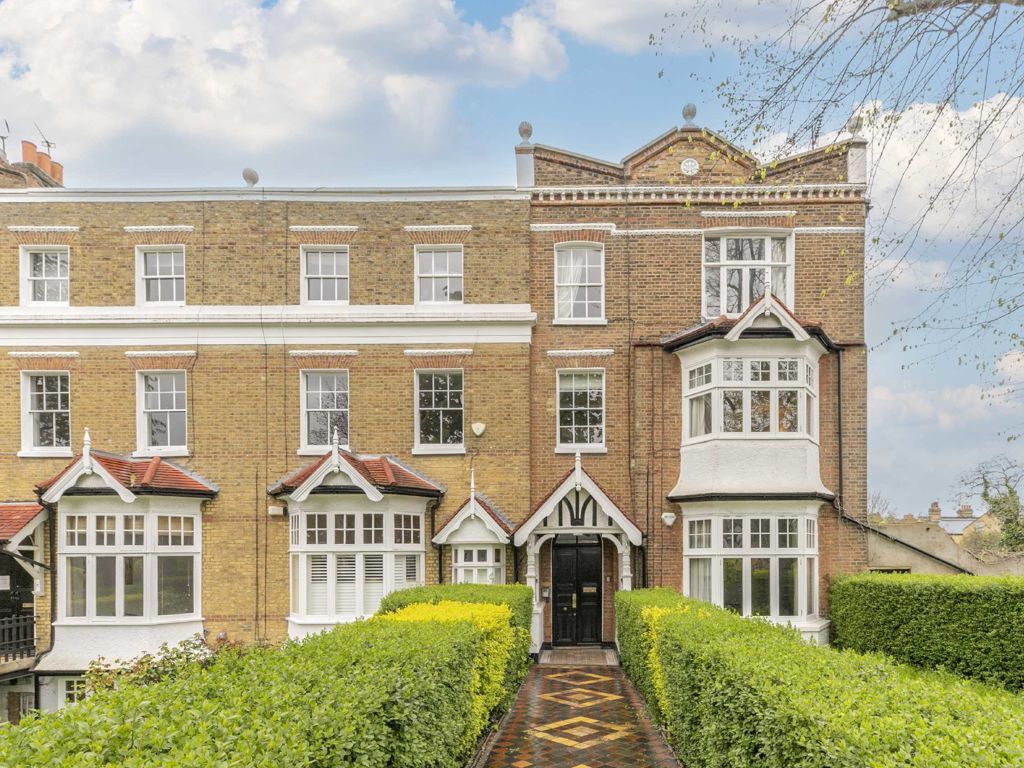 3 bed flat for sale in Manor Gardens, Larkhall Rise, London SW4 Zoopla