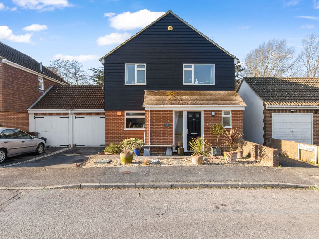 4 bed detached house for sale in Chawkmare Coppice, Aldwick, Bognor