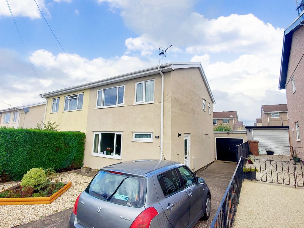 3 bed property to rent in Darren Court, Oakdale, Blackwood NP12 Zoopla