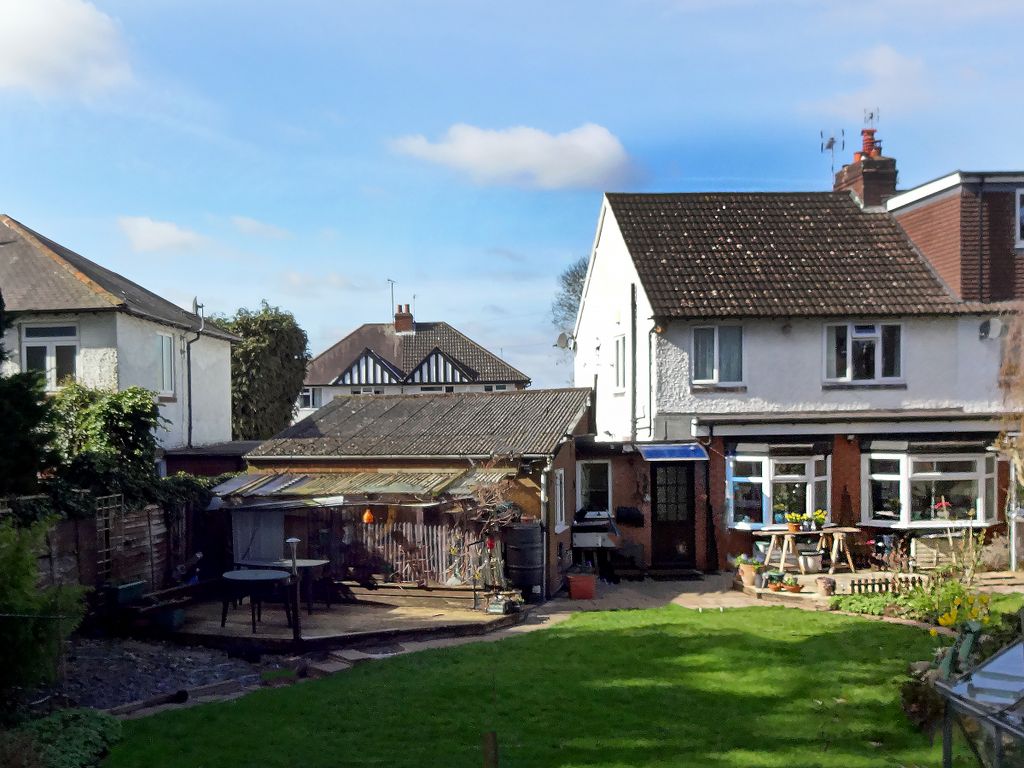 3 bed semidetached house for sale in Carisbrooke Road, South Knighton