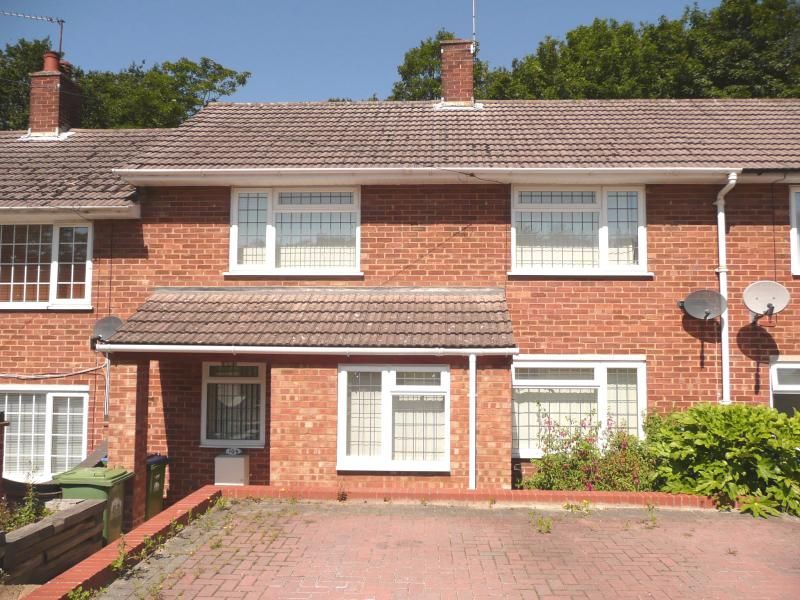 3 bed detached house to rent in Cheriton Avenue, Southampton SO18 Zoopla
