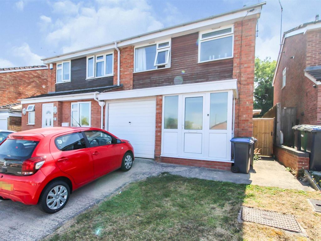 3 bed semidetached house for sale in Stowe Drive, Southam