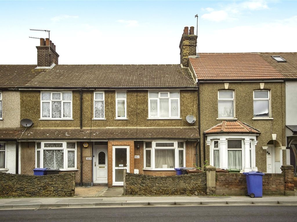 3 bed terraced house for sale in London Road, Grays, Essex RM20, £