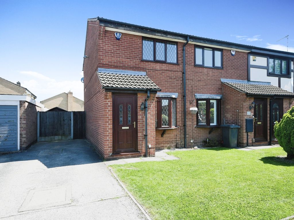 2 bed town house for sale in Leech Court, Giltbrook, Nottingham NG16