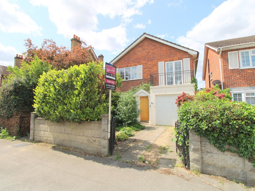 4 bed detached house for sale in Parkland Grove, Ashford TW15 Zoopla