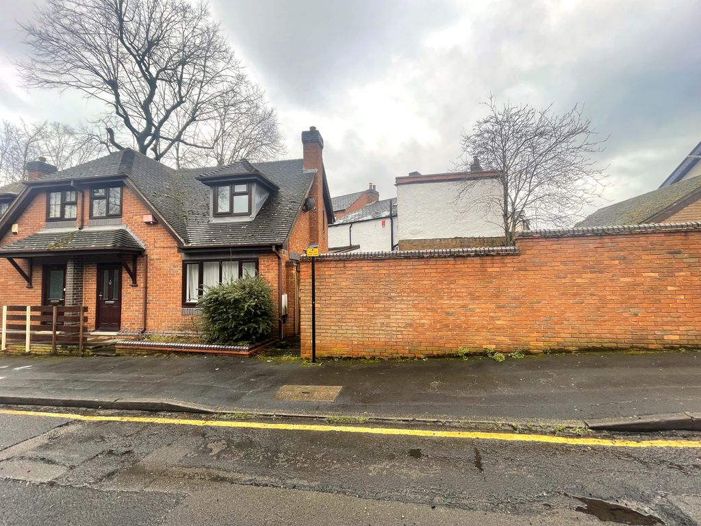 2 bed semidetached house to rent in Elvetham Road, Edgbaston