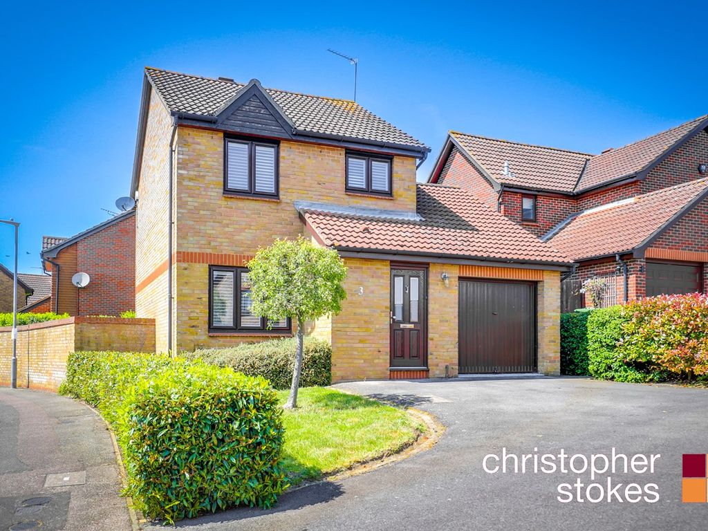 3 bed detached house for sale in The Firs, Cheshunt, Waltham Cross EN7