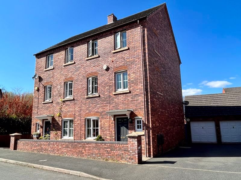 4 bed semidetached house for sale in Ryder Drive, Muxton, Telford TF2