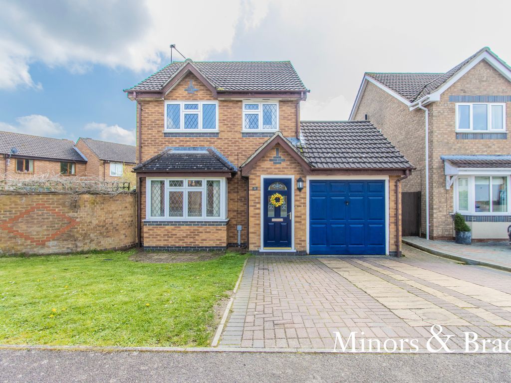 3 bed detached house for sale in Hawthorn Drive, Scarning, Dereham NR19