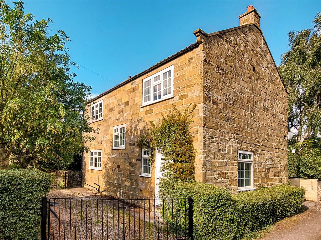 4 bed detached house for sale in Back Lane, Osmotherley, Northallerton