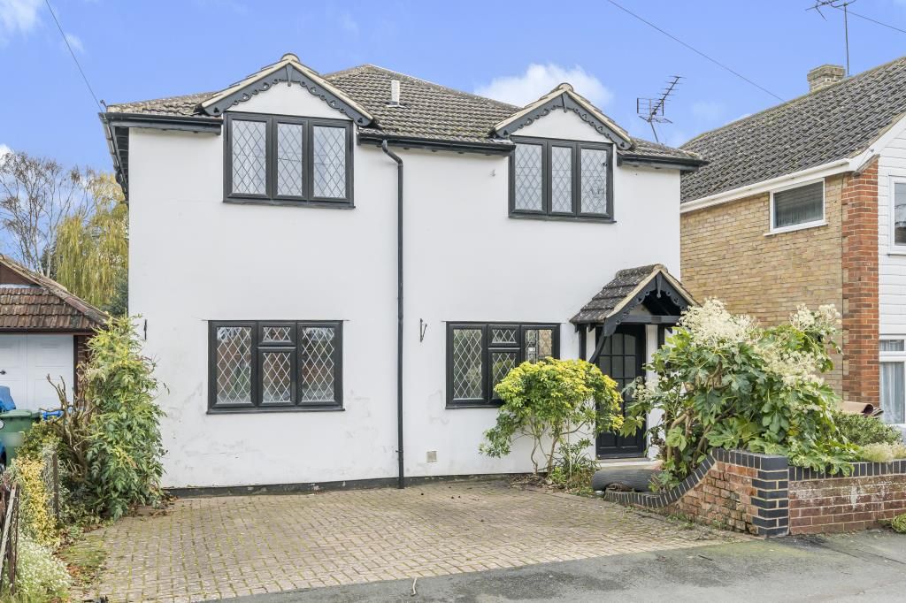 4 bed detached house to rent in Sandhurst, Berkshire GU47 Zoopla