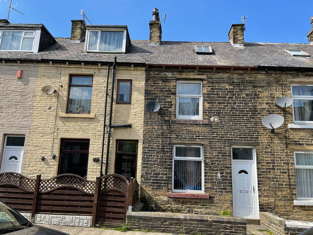 Brassery Terrace, Bradford BD4