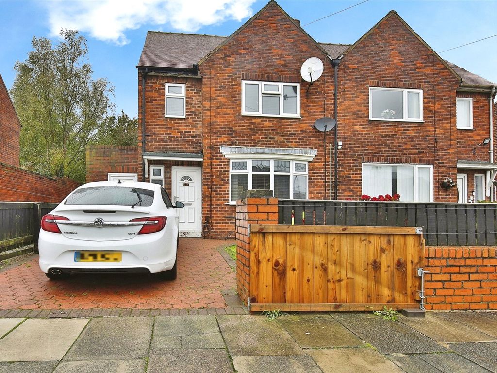 3 bed semidetached house for sale in Laburnum Grove, Castletown