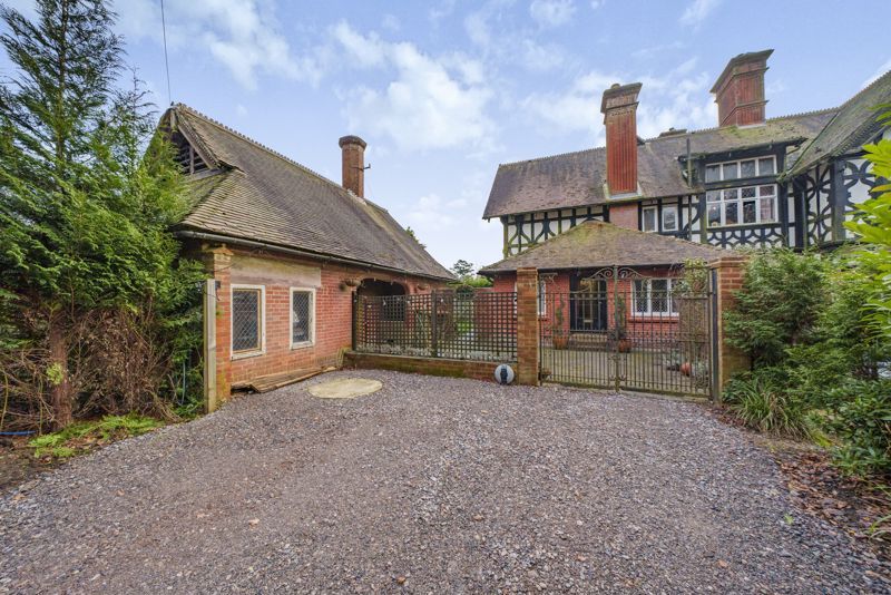 5 bed property for sale in Portsmouth Road, Hindhead GU26 Zoopla