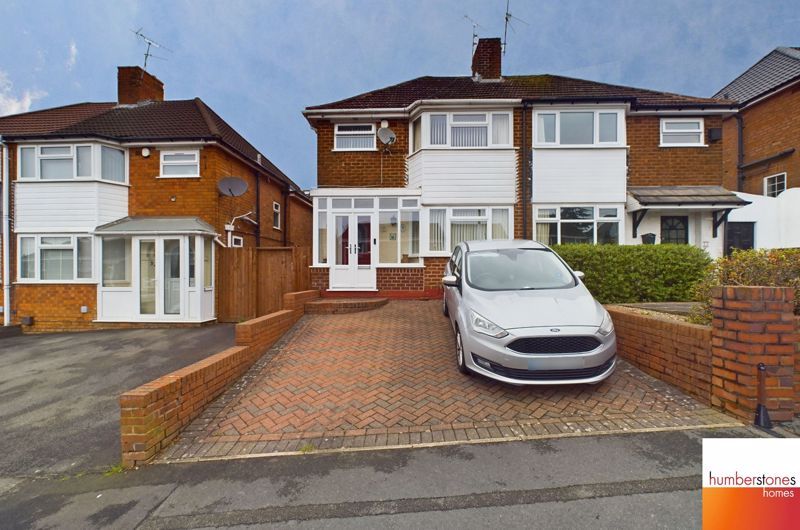 3 bed semidetached house for sale in Castle Road West, Oldbury B68, £