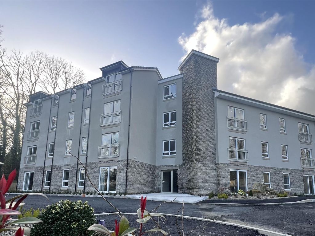 1 bed flat to rent in Dolgwili Road, Carmarthen SA31, £895 pcm Zoopla