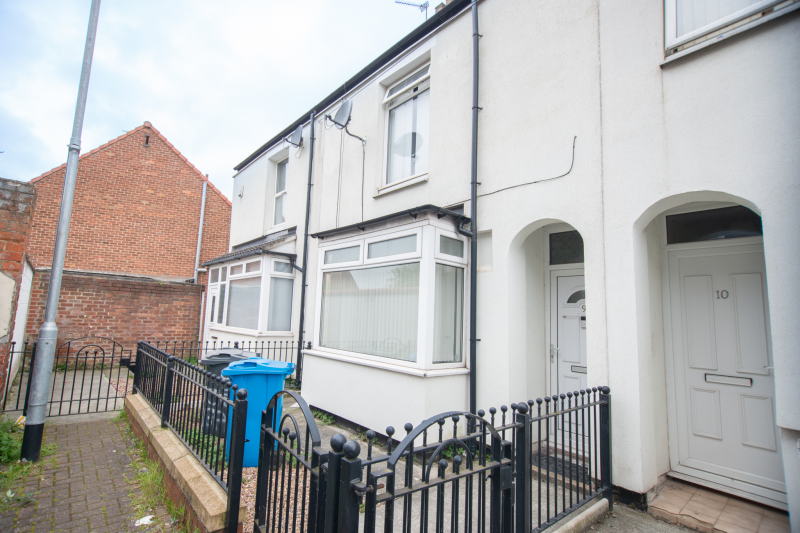 2 bed terraced house for sale in Wellsted Street, Hull HU3, £52,000