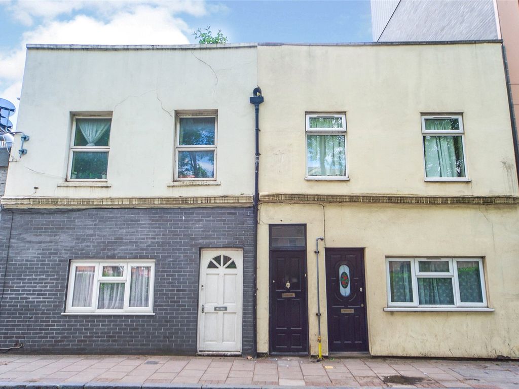 2 bed flat for sale in Albert Road, North Woolwich, London, England E16