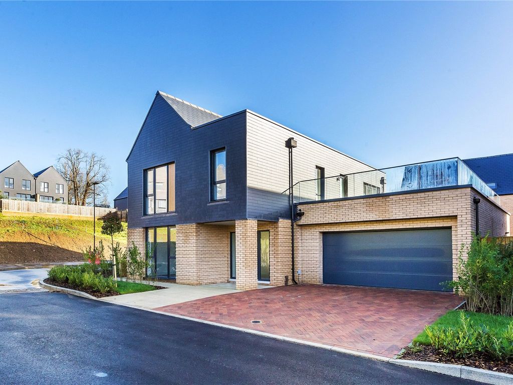 Coldstream Road, Royal Hill Park, Philanthropic Road, Redhill RH1  