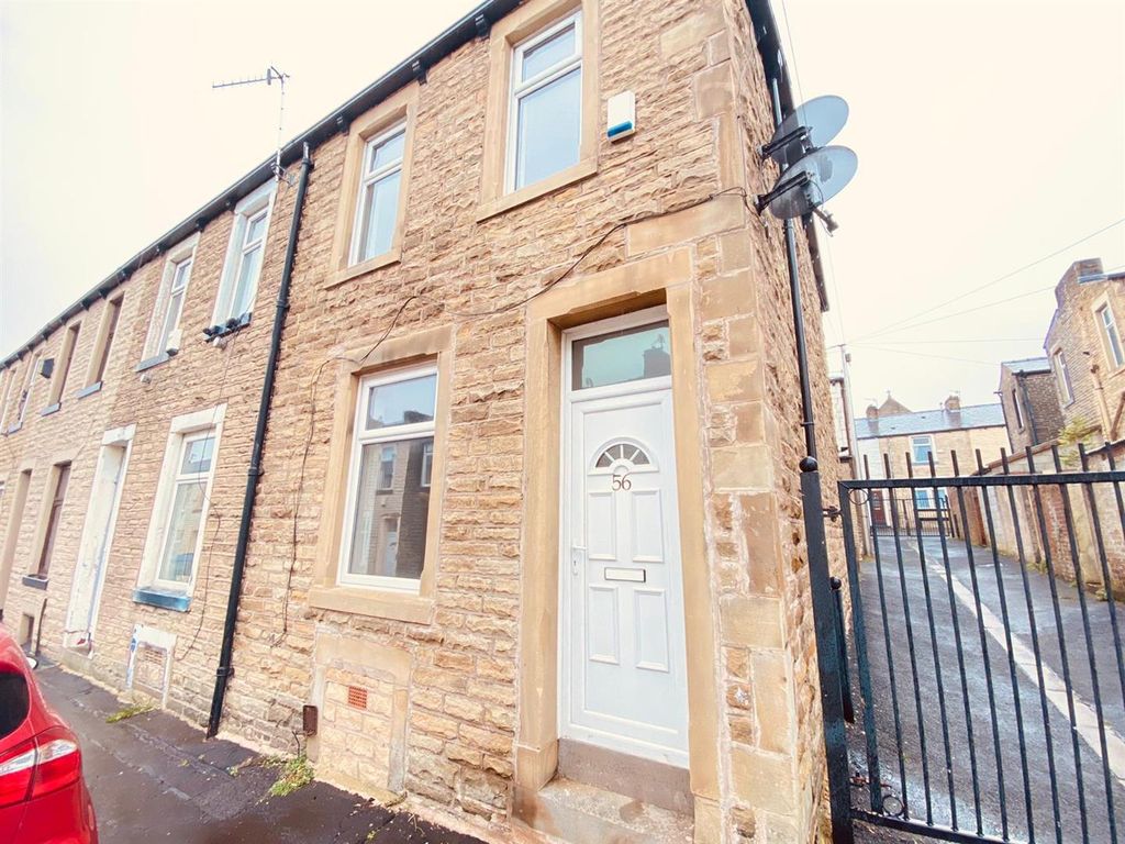 2 bed property to rent in Pritchard Street, Burnley BB11, £525 pcm Zoopla