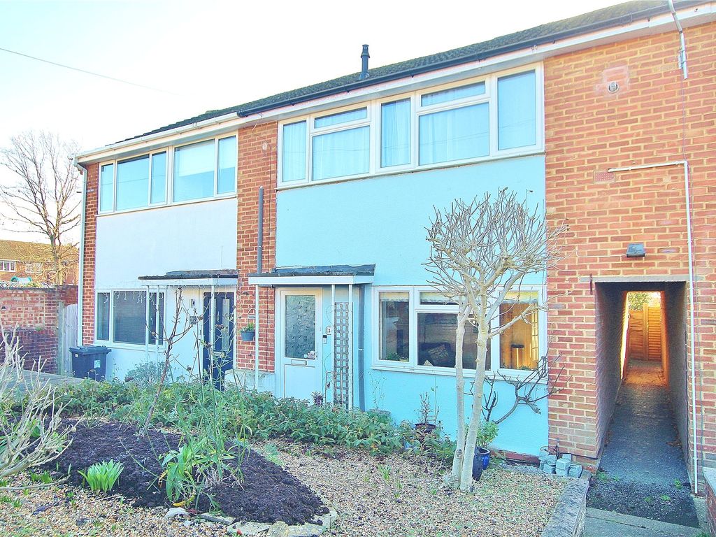 4 bed terraced house for sale in Knaphill, Woking GU21 Zoopla