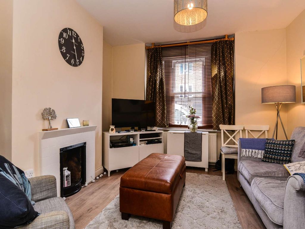 1 bed flat to rent in Thorparch Road, Vauxhall, London SW8 Zoopla