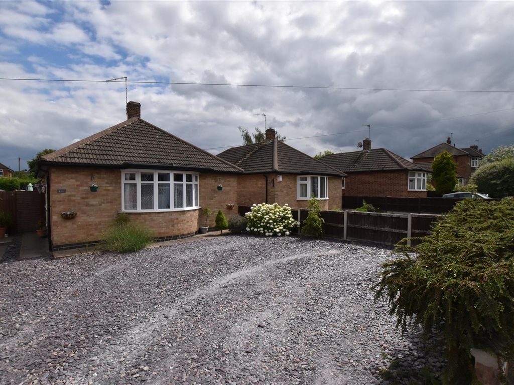 3 bed detached bungalow for sale in Parklands Drive, Loughborough LE11