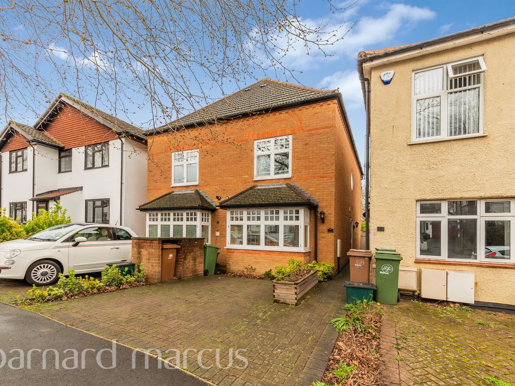 3 bed semidetached house for sale in Ruskin Road, Carshalton SM5 Zoopla
