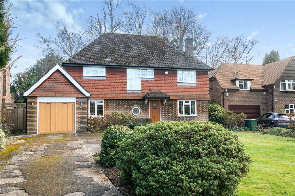 4 bed detached house for sale in Old Hall Close, Pinner, Middlesex HA5