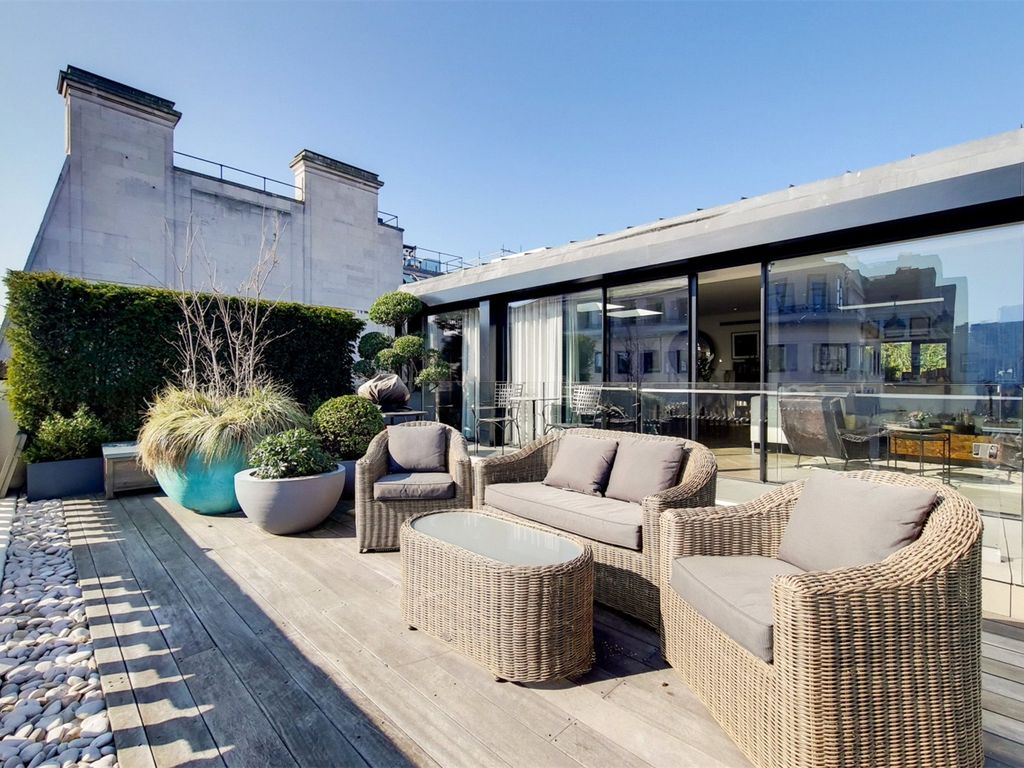 Gatti House, Covent Garden WC2R  