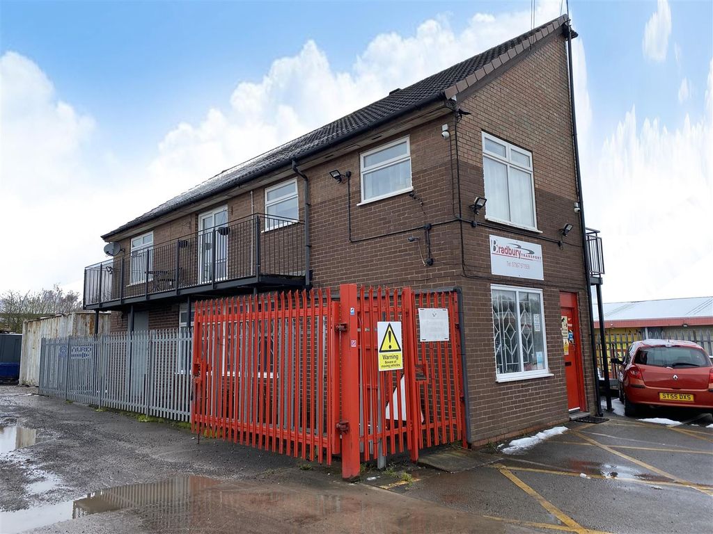 Office to let in Chaseside Drive, Hednesford, Cannock WS11 Zoopla