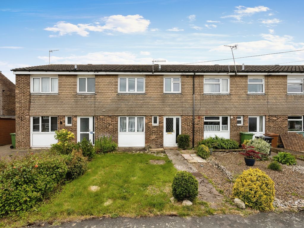 3 bed terraced house for sale in Tutsham Way, Paddock Wood, Tonbridge ...