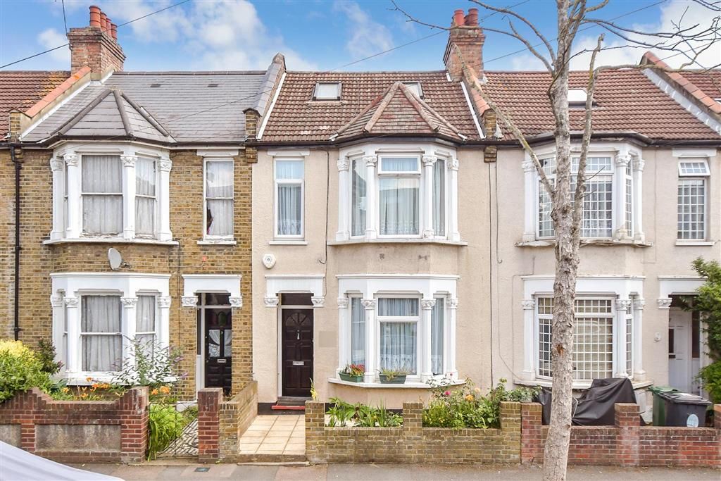 2 bed terraced house for sale in Dagenham Road, London E10, £396,500
