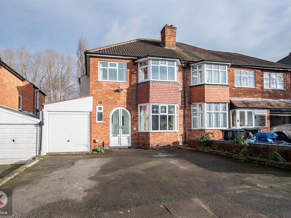 3 bed semidetached house for sale in Bibury Road, Hall Green