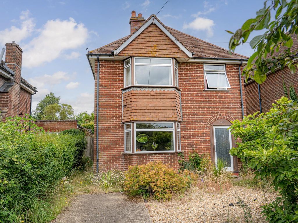 3 bed detached house for sale in Rough Common Road, Rough Common, Canterbury CT2 Zoopla