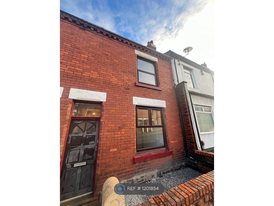 3 bed terraced house to rent in Bryn Street, AshtonInMakerfield, Wigan WN4, £900 pcm Zoopla