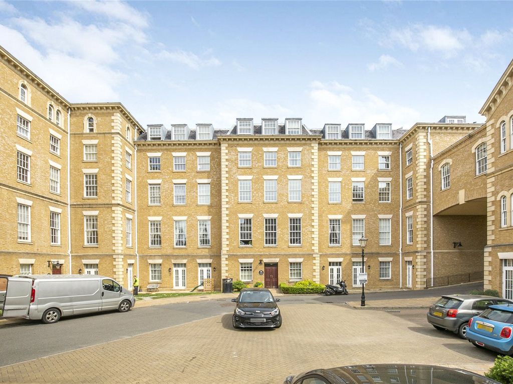 Princess Park Manor East Wing, Royal Drive, London N11  