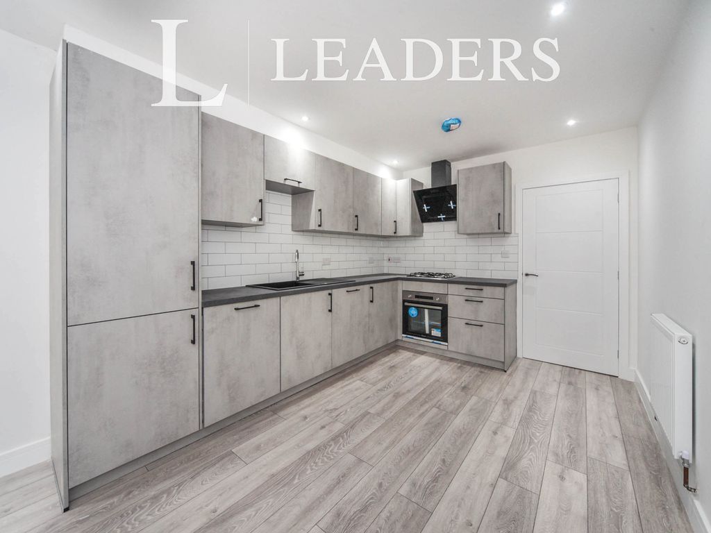 1 bed flat to rent in West Street, Dunstable LU6, £1,100 pcm Zoopla