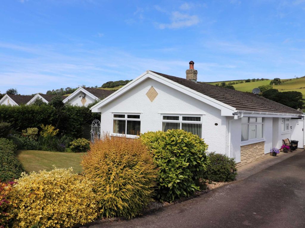 3 bed detached bungalow for sale in Ger Y Llan, Penrhyncoch SY23 Zoopla