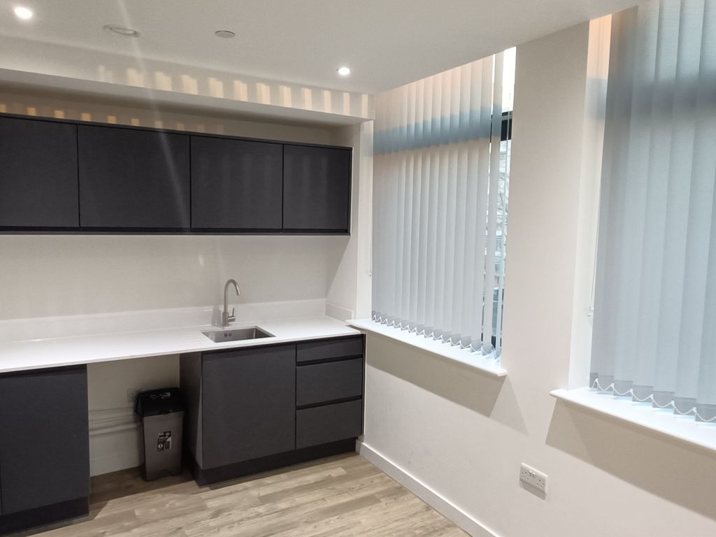 1 bed flat to rent in Seymour Grove, Old Trafford, Manchester M16, £850