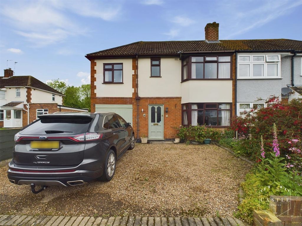 3 bed semidetached house for sale in Balmoral Road, Earl Shilton