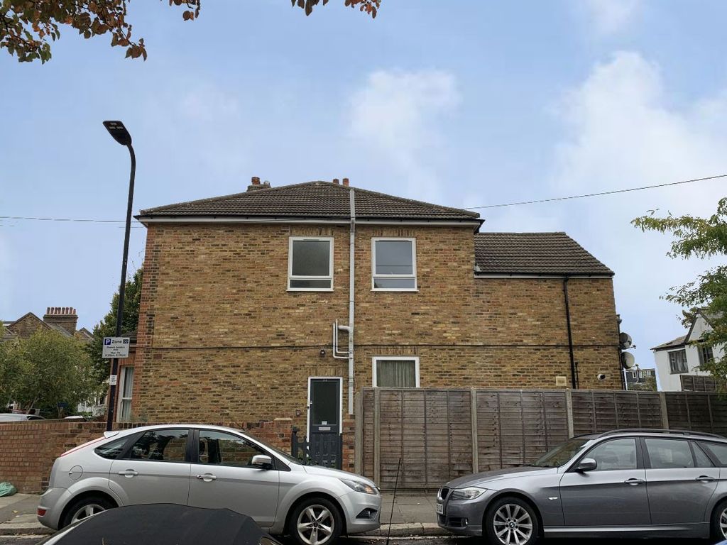 59B Ramsay Road, Acton, London W3