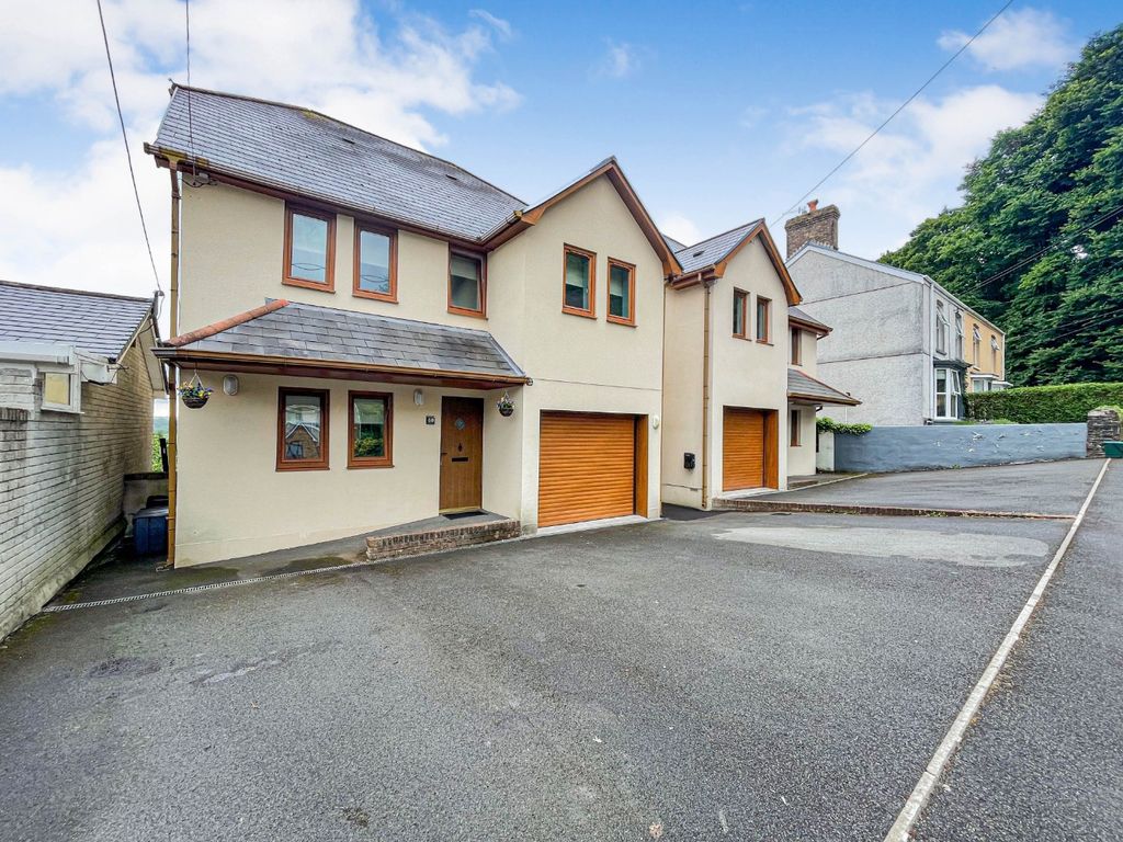 5 bed detached house for sale in Clayton Road, Hendy, Pontarddulais
