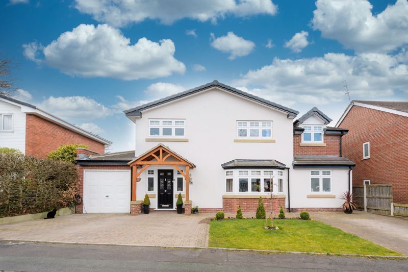 4 bed detached house for sale in The Paddock, Aughton, Ormskirk L39
